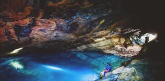 Nil Diya Pokuna – The Mysterious Underground Pond in Sri Lanka Blue water inside Nil Diya Pokuna cave Ella