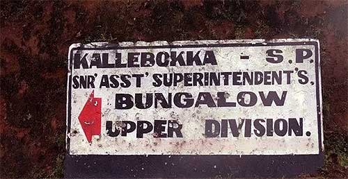 Signboard at the turning point to kelebokka