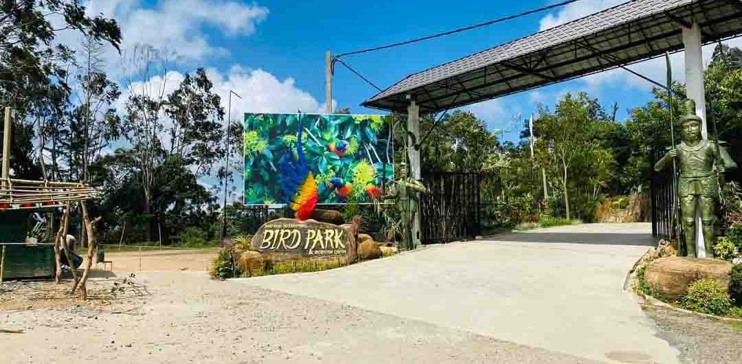 Hanthana International Bird Park