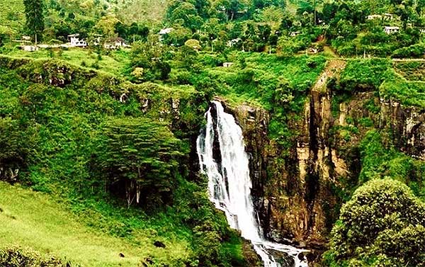 Scenic view of Devon Falls near Nuwara Eliya