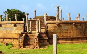 Girihandu Seya – Trincomalee Girihandu Seya