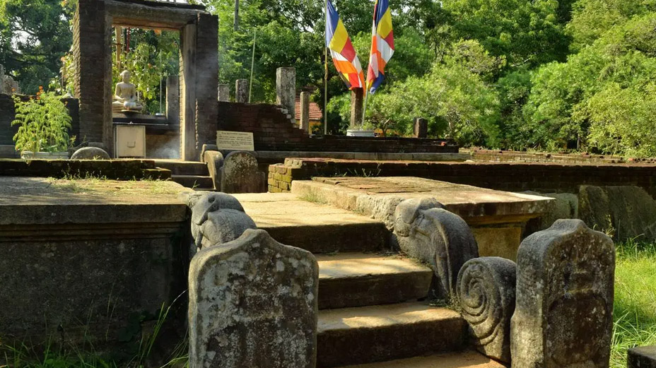 Seruwila Mangala Raja Maha Vihara