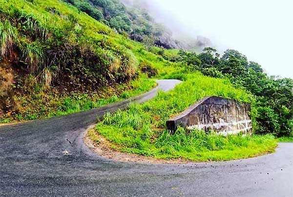 Countryside landscape of Bulathkohupitiya Sri Lanka
