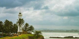 Places to Visit in Galle – Sri Lanka: A Complete Travel Guide Galle Lighthouse white tower overlooking the Indian Ocean